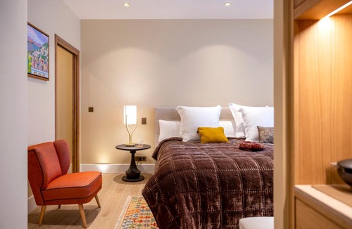Chateauneuf-du-Pape Hotel | Hotel La Mère Germaine