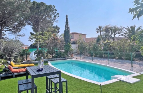 Sainte-Maxime House | House for 6 people - Private pool - Air conditioning - WiFi - Near downtown - Sainte Maxime -.