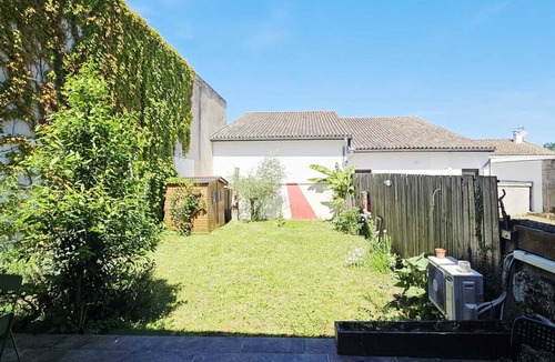 Creon House | House in the heart of bastide