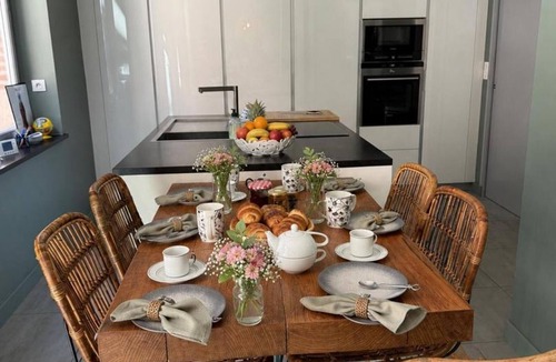 Moulins Cottage | House with pool in Moulins center - 8 guests
