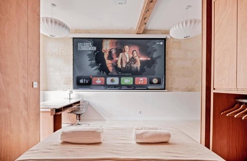 Capucins - Victoire Apartment | Hypercentre-St Catherine-Cinema-Spa-Parking gratuit