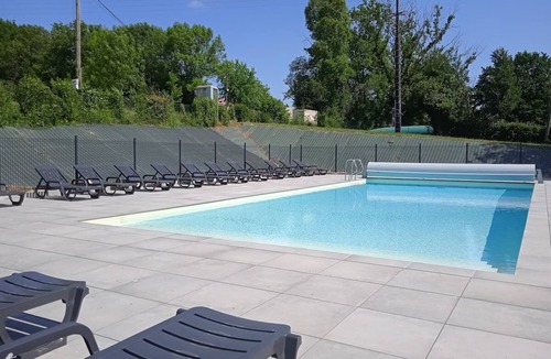 Prailles RV Rental | Idyllic Family Vacation Spot with Seasonal Heated Pool & Gardens