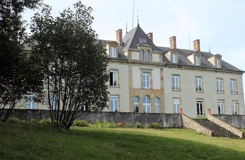 Beaumont-Sardolles House | Imagine yourself in an atmosphere of the old nobility of France.