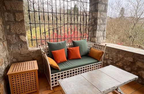 Balazuc House | In Balazuc, terrace overlooking the Ardèche gorges, 300 m from the beach.