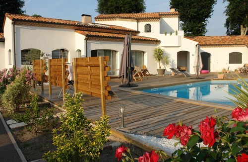 Biganos House | INDUS GUEST ROOM WITH BATHROOM IN THE HEART OF THE BASSIN D'ARCACHON