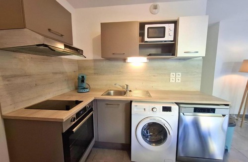La Pompignane Apartment | Jardin de la Pompignane