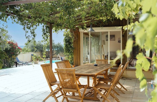 Velaux Villa | Jolie Villa Liwa Entièrement Rénovée Avec Piscine - 8 Pers