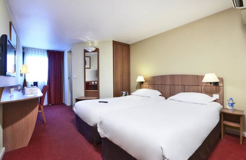 Saint-Genis-Pouilly Hotel | Kyriad Geneve - Saint-Genis-Pouilly
