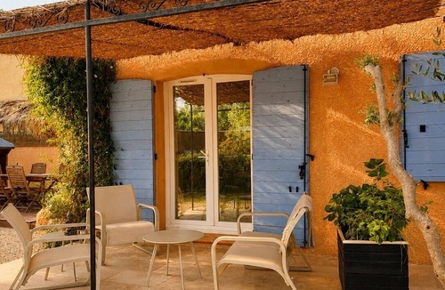 Pertuis Villa | L'Oliveraie Quiet villa with pool at the gateway to the Luberon.