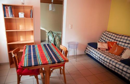 Decize House | La Cantine Logement au calme proche bord de Loire