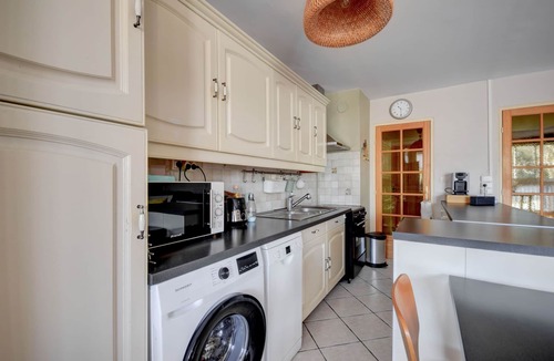 Vitrolles Apartment | La Durance - 10 min de l'aéroport de Marseille