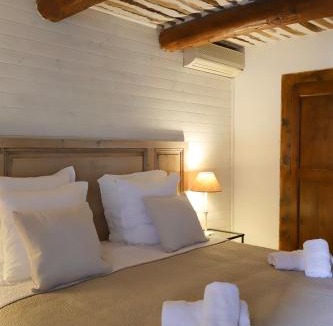 Gordes Hotel | LA FERME DE LA HUPPE