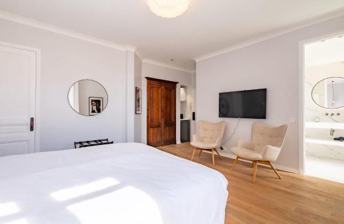 Cannes City Centre Apartment | La Guitare 34 - Nice studio in center of Cannes, right behind Grand Hotel