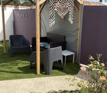 La Flotte House | LA MAISON DU PUITS DE FER à la Flotte en Ré