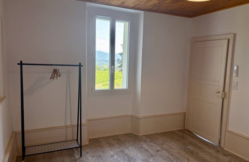 Saint-Jean-de-la-Porte House | La Pallud Holiday Home: Mountain View, Wi-Fi, Air Conditioning