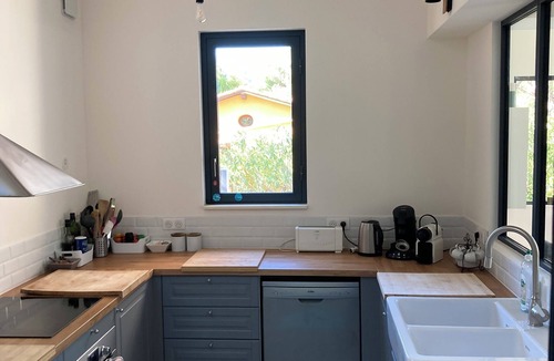 Le Mourillon House | "La Roumanille", family home in Cap Brun rated 3*.