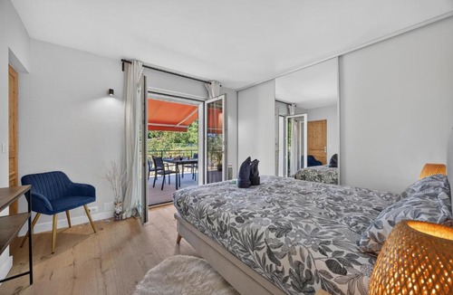 Saint-Genis-Pouilly Apartment | La Sublimée Villa with Private Pool & Close to Switzerland
