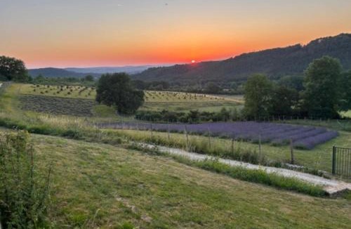 Saint-Germain-de-Belves Villa | La Vielle Ferme - Domaine privé de 80 hectares - Climatisation
