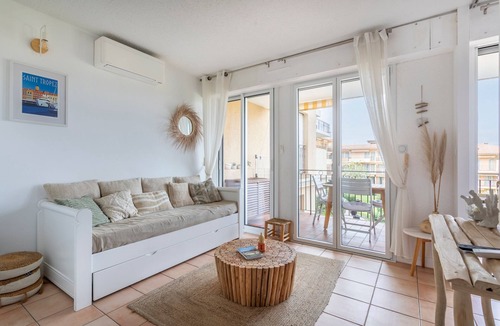 Saint-Tropez Apartment | La Vue Tropézienne - Appartement Climatisé