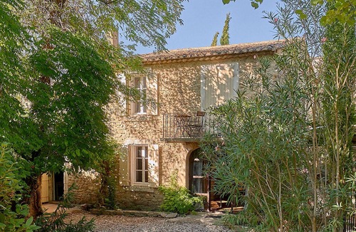 Oppede House | Large 18th century Provencal cottage, restored 5 bedrooms, 4 bathrooms