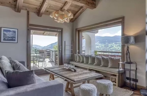 Combloux Ski Chalet | Large Chalet - Panoramic Views - Megeve/Combloux