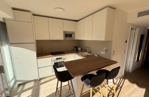 Caucade Apartment | Large upscale studio in luxury residence, swimming pool, tennis court, park, .