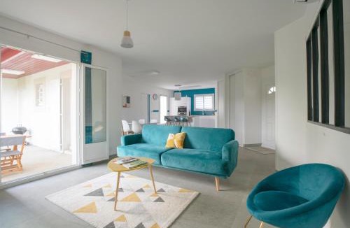 Saint-Seurin-De-Cursac Apartment | LE CARRELET DE L'ESTUAIRE , Jolie MAISON ENTIÈRE à 9 min DE LA CITADELLE
