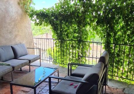 Balazuc House | Le Clos des Ducs, Maison Familiale centre Balazuc proche plage 2 à 8 personnes