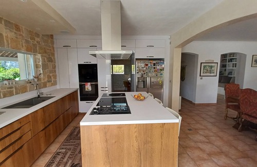 Grasse Villa | Le Clos Manon: 3 hectares in a completely peaceful setting, with concierge service