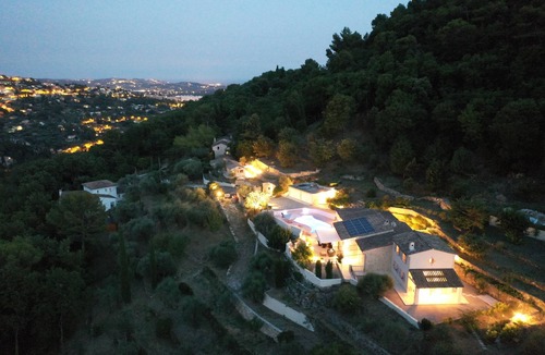 Grasse Villa | Le Clos Manon: 3 hectares in a completely peaceful setting, with concierge service