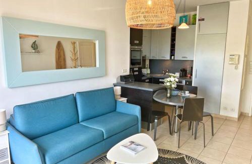 Le Brusc Apartment | "Le Cocon Bleu" Résidence avec Piscine au Coeur du Brusc