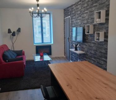 Bourg-de-Thizy Apartment | le domaine de thizy
