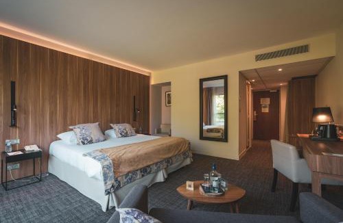 Forges-les-Eaux Hotel | Le Forges Hotel