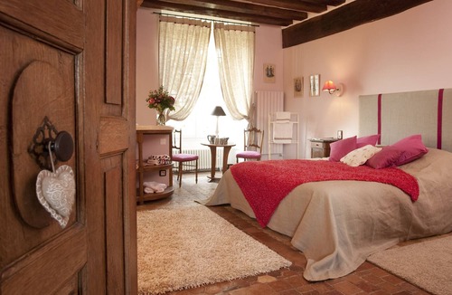 Tremblay-les-Villages House | Le gîte du Prieuré, dans un coin de campagne