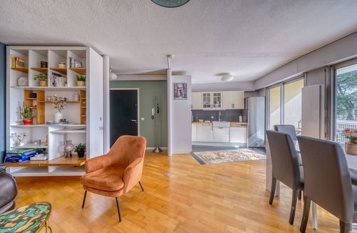 Le Bouscat Apartment | Le Halo - Avec Balcon et Parking Privé