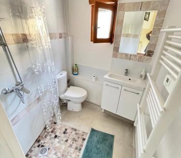 Aiguerelles Apartment | Le Jardinet - Small garden in town