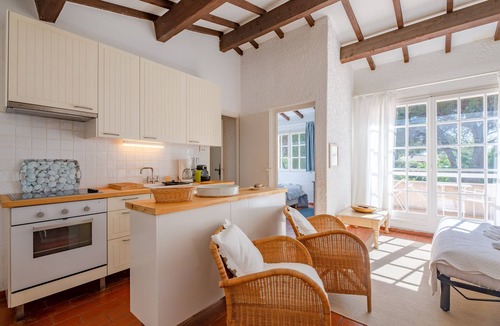La Croix-Valmer House | Le Mas des Oliviers with Balcony - Welkeys