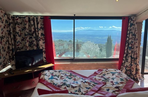 Gordes Hotel | Le Palais D'Aglaé