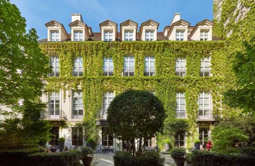 Archives Hotel | Le Pavillon de la Reine & Spa, Place des Vosges