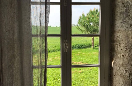 Landrais House | Le Pressoir - Traditional Farmhouse nr La Rochelle. beaches 20 mins and a pool.