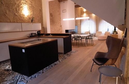 Aix-en-Provence Historic Centre Apartment | Le Spacieux - A Journey to Provence