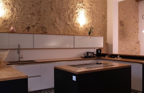 Aix-en-Provence Historic Centre Apartment | Le Spacieux - A Journey to Provence