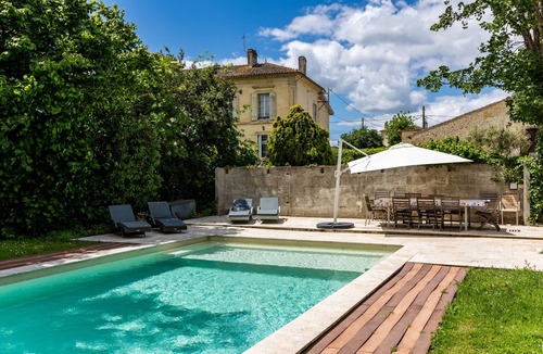 Saint-Germain-Du-Puch Apartment | Le Studio – Château Le Noble: A Peaceful Retreat in the Heart of the Vineyards
