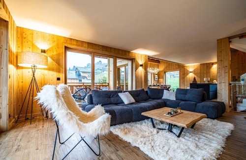 Combloux Ski Chalet | Le Tiki Mont Blanc Jaccuzi et vue Mont Blanc