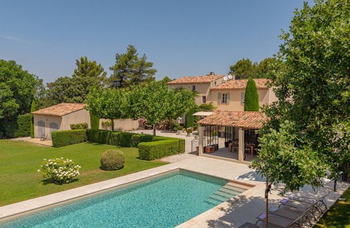 Menerbes House | Les Douze Oliviers Ménerbes, air conditioning, view of the Luberon