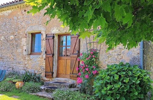 Gavaudun House | Les Hauts de Sentelines – Nature and Relaxation at the Gateway to the Périgord Pourpre