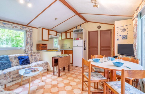 La Bree-les-Bains House | Les Mimosas – Private Estate on Île d'Oléron with Terrace, Bikes & Beach Access