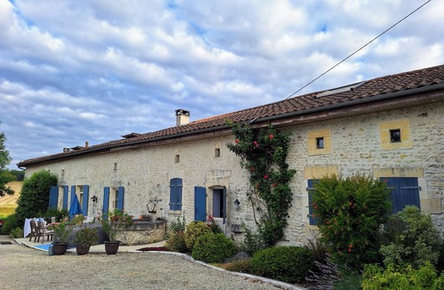 Saint-Germain-de-Vibrac House | Les Volets bleus, family Charentaise house, 10 km from Jonzac, large garden