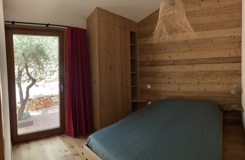 Gareoult Cabin | Lodge "Les Oliviers"