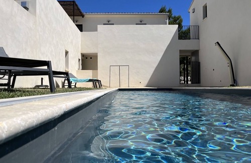 Malaucene Apartment | Loft with a view in Malaucène, short walk to the town center